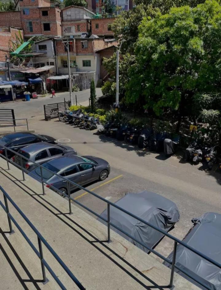 Apartamento Vistas Lindas Cerca Centro Medellin Ngoại thất bức ảnh