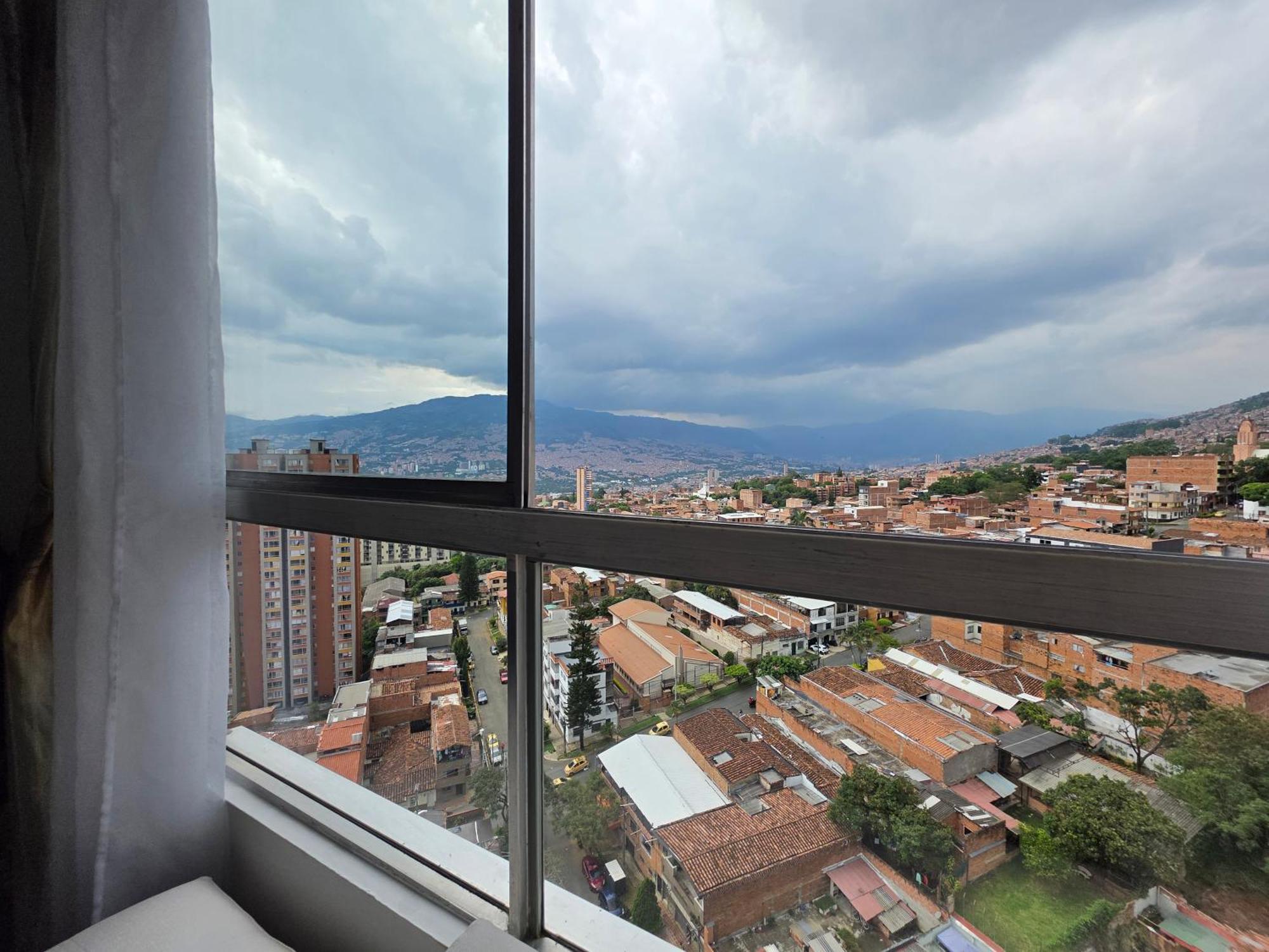 Apartamento Vistas Lindas Cerca Centro Medellin Ngoại thất bức ảnh
